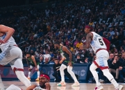 开云体育登录-班菲尔德险胜挺进，备战半决赛拼尽全力的简单介绍