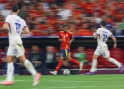 开云下载-包含西班牙足球迷幽默华丽晋级欧锦赛热舞的词条