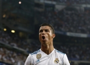 开云体育下载-C罗在巴黎的比赛中伤退