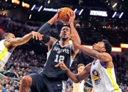 开云体育官网-勇士迎来一场历史性的马拉松对决