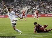 开云下载-包含球迷激情高涨，为喜爱的队伍呐喊助威的词条