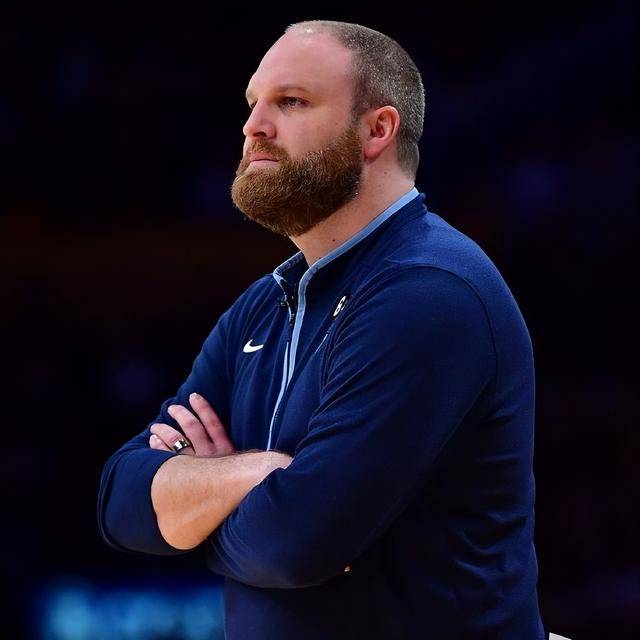 灰熊后卫大爆发,带领球队实现赛季第一胜的简单介绍 灰熊后卫大爆发,带领球队实现赛季第一胜的简单介绍