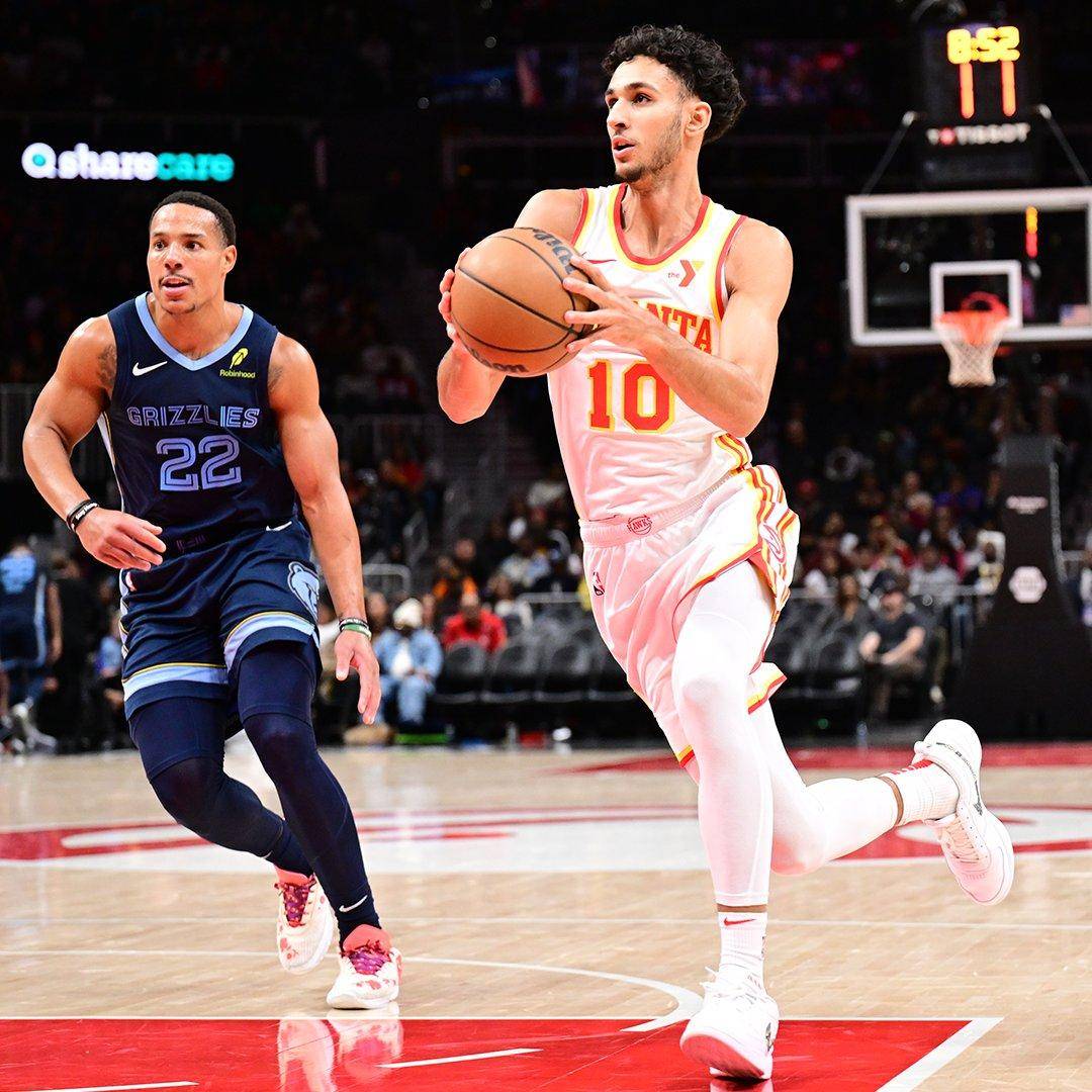 灰熊后卫大爆发,带领球队实现赛季第一胜的简单介绍 灰熊后卫大爆发,带领球队实现赛季第一胜的简单介绍