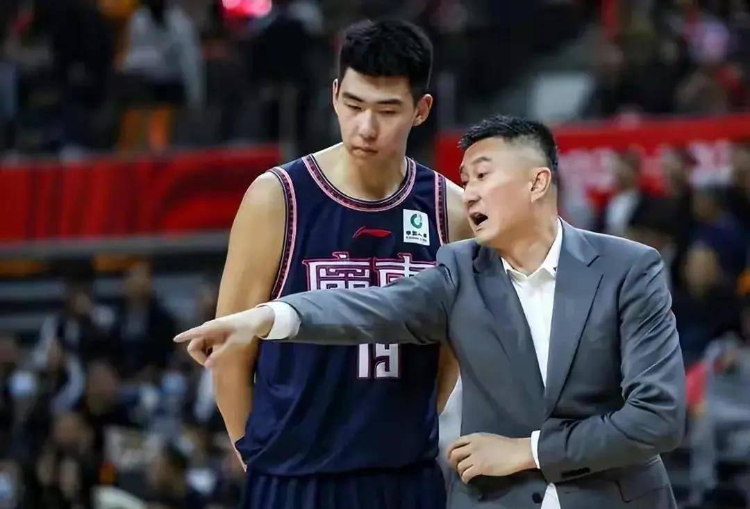 包含猛龙出击！广东再战江苏，力争连胜的词条