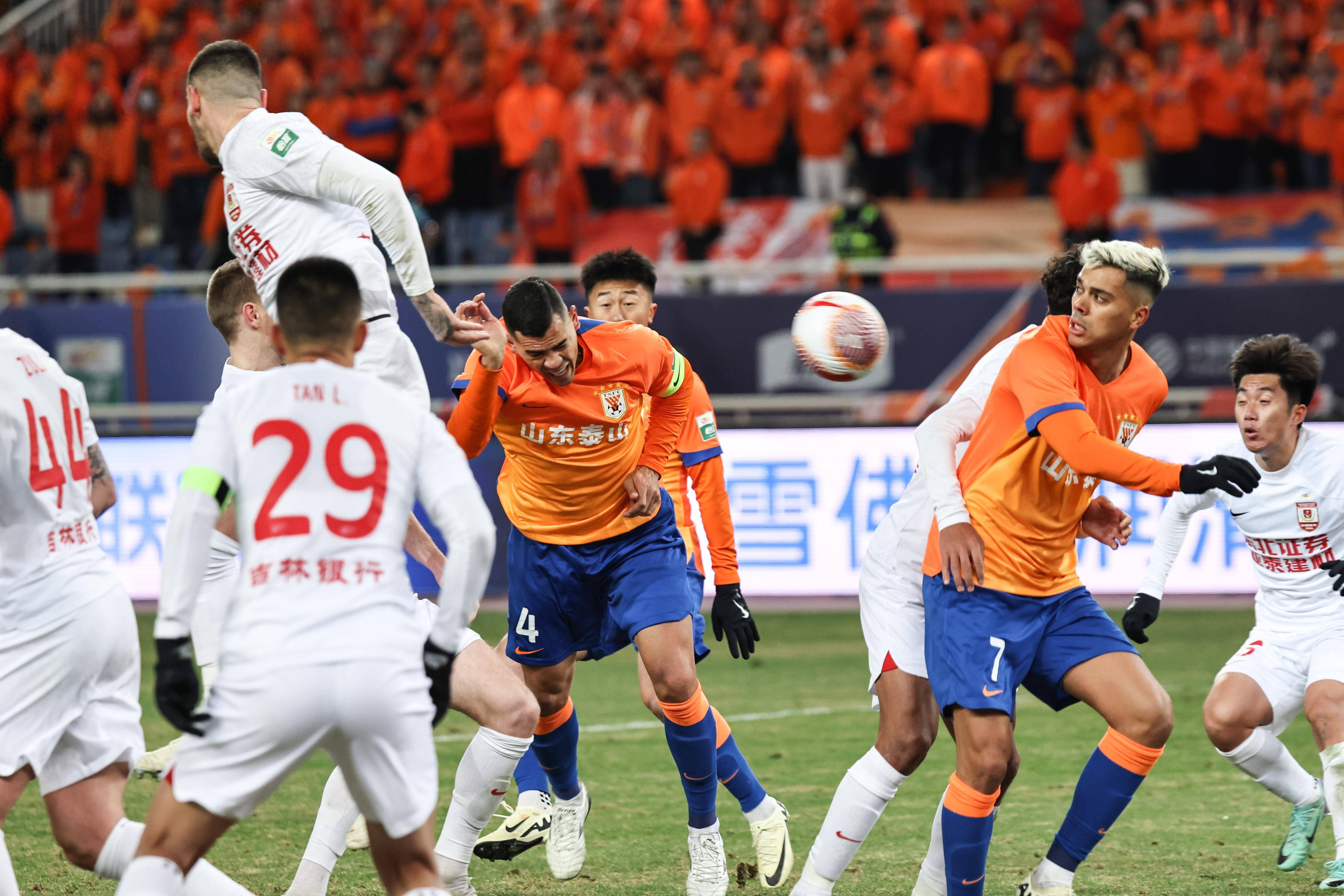 关于河北华夏幸福欲击败长春亚泰,迎来重要的保级战的信息 关于河北华夏幸福欲击败长春亚泰,迎来重要的保级战的信息