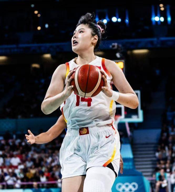 澳洲女篮再次夺冠，展现实力稳固统治地位的简单介绍