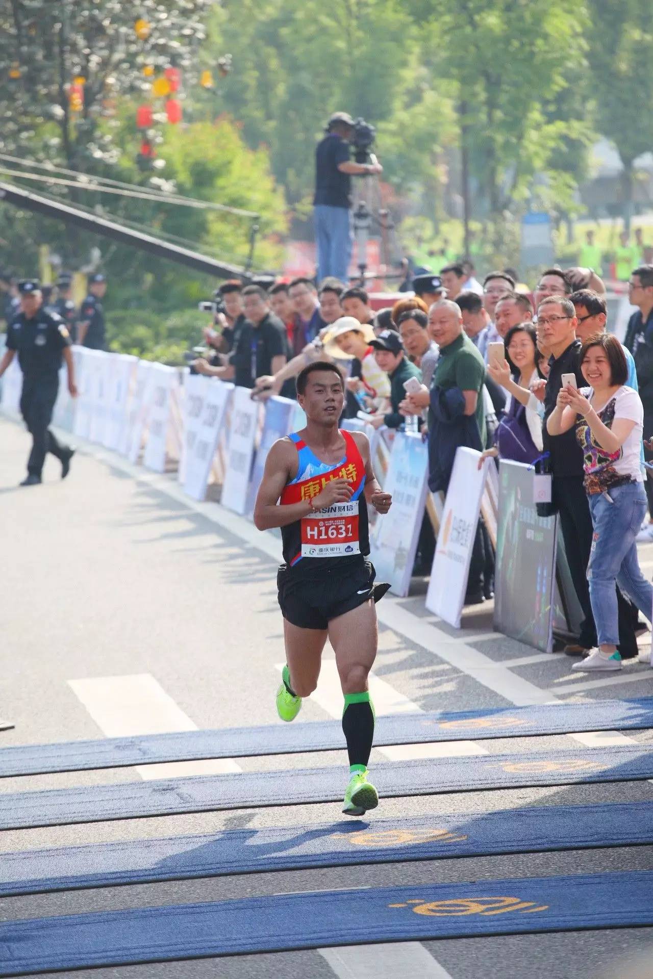 包含北京队队员冲刺全力,卫冕冠军必有所属的词条 包含北京队队员冲刺全力,卫冕冠军必有所属的词条