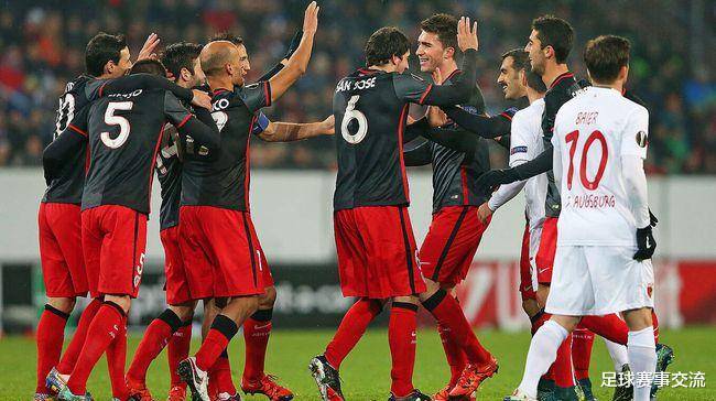 精彩进球连连,欧洲足球比赛观众目不转睛的简单介绍 精彩进球连连,欧洲足球比赛观众目不转睛的简单介绍