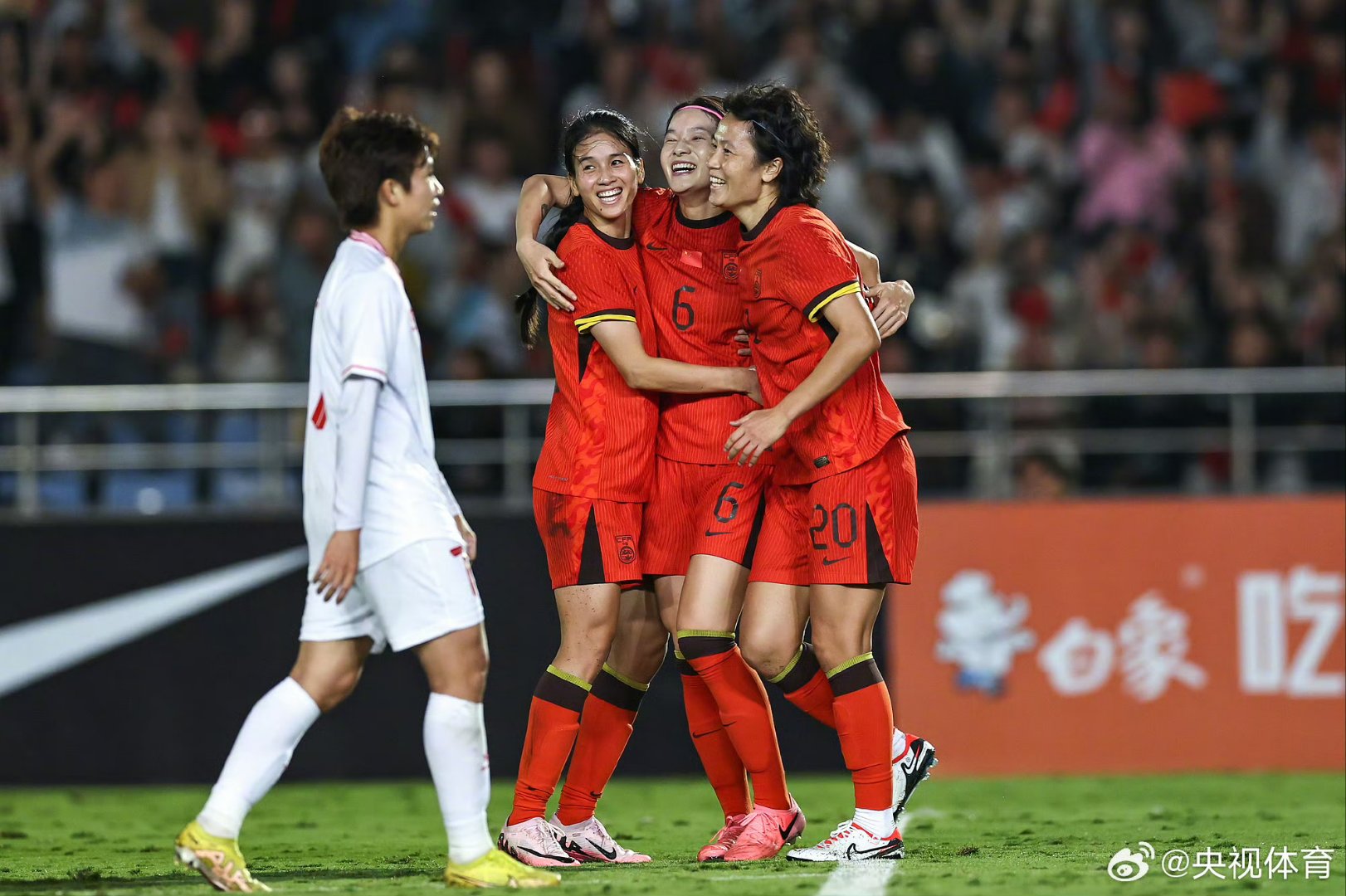 冠军女足比赛澎湃激烈,实力擅长展现! 冠军女足比赛澎湃激烈,实力擅长展现!