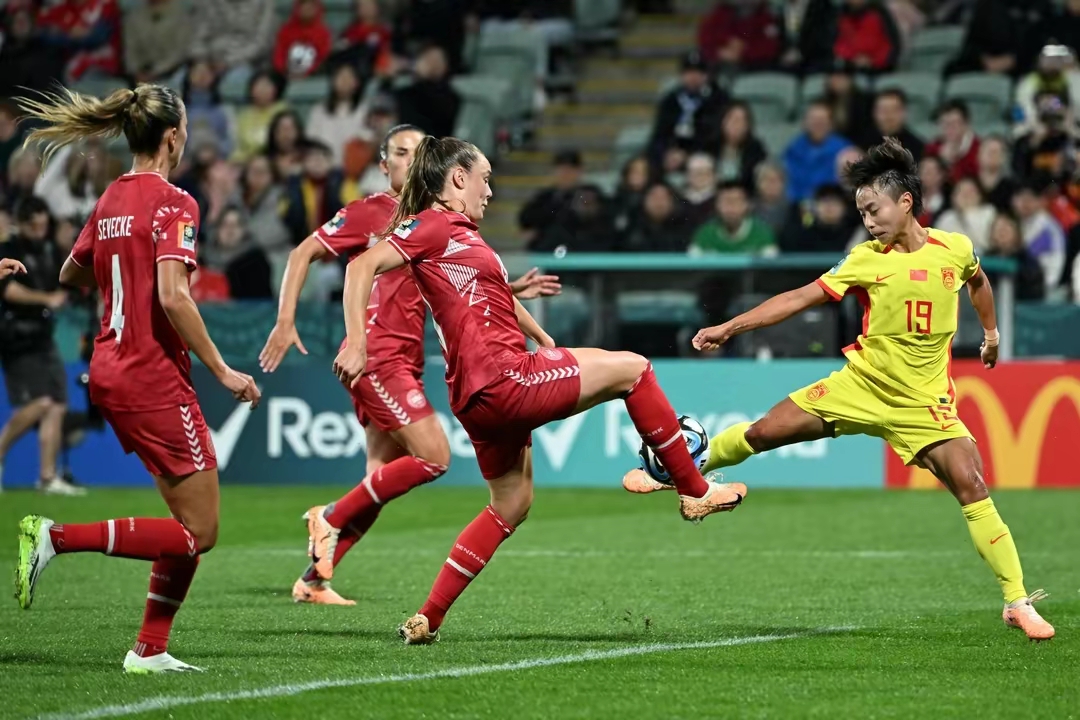 哥伦比亚队不敌丹麦队,止步女足世界杯强 哥伦比亚队不敌丹麦队,止步女足世界杯强