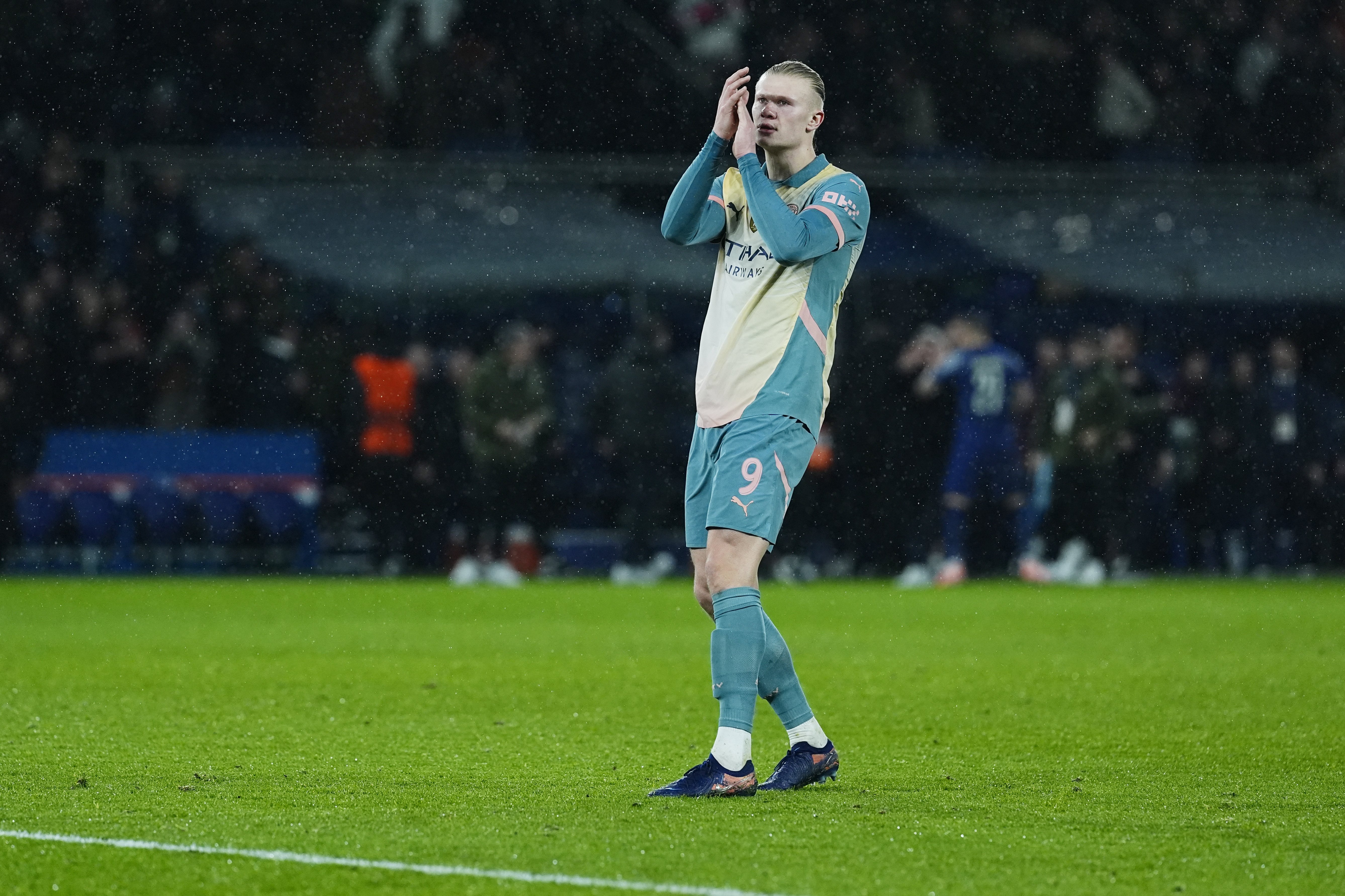 柏林赛事精彩纷呈,巴黎圣日耳曼绝杀夺冠 柏林赛事精彩纷呈,巴黎圣日耳曼绝杀夺冠