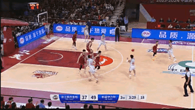 浙江稠州男篮主场大胜新疆队 浙江稠州男篮主场大胜新疆队