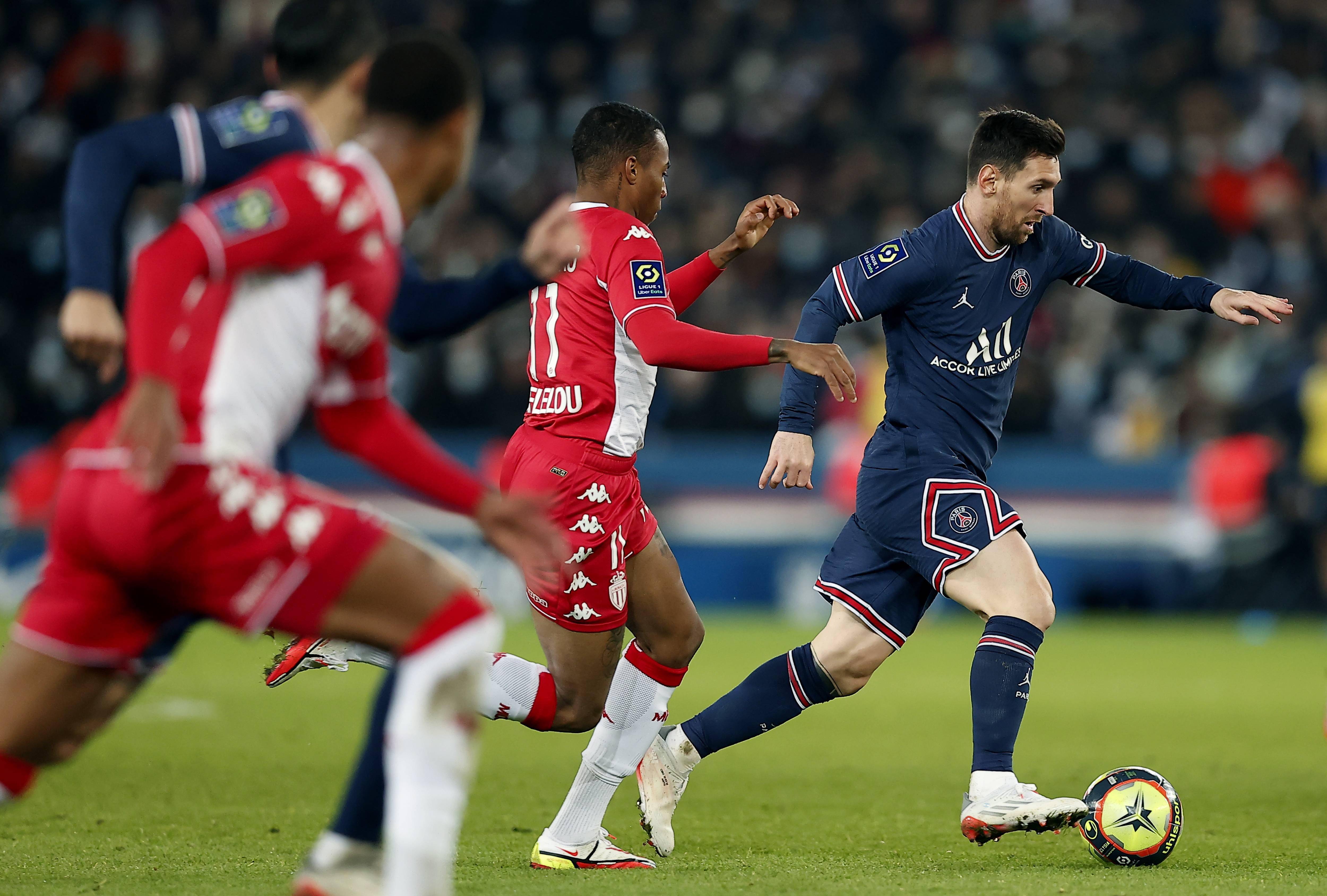 摩纳哥球员在法国联赛中取得胜利 摩纳哥球员在法国联赛中取得胜利