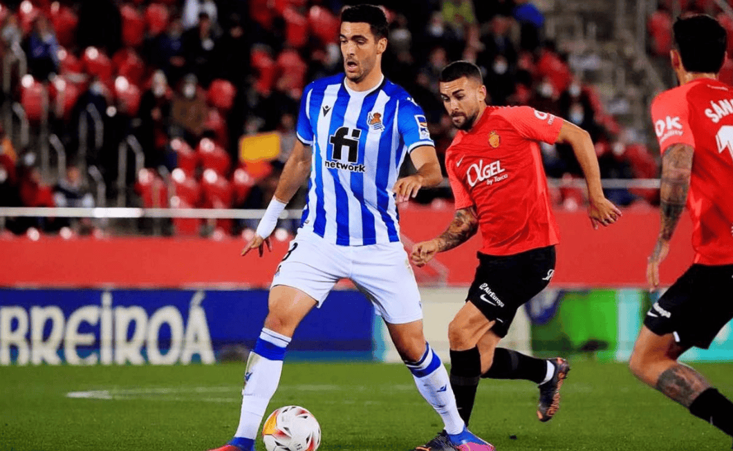 包含马洛卡料理皇家社会，取得胜利的词条