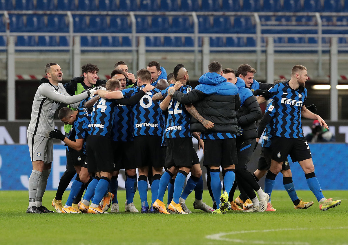 那不勒斯客场惨败,出线形势严峻的简单介绍 那不勒斯客场惨败,出线形势严峻的简单介绍