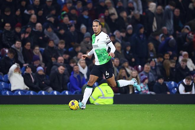 利物浦客场战胜伯恩利,领先优势扩大的简单介绍 利物浦客场战胜伯恩利,领先优势扩大的简单介绍