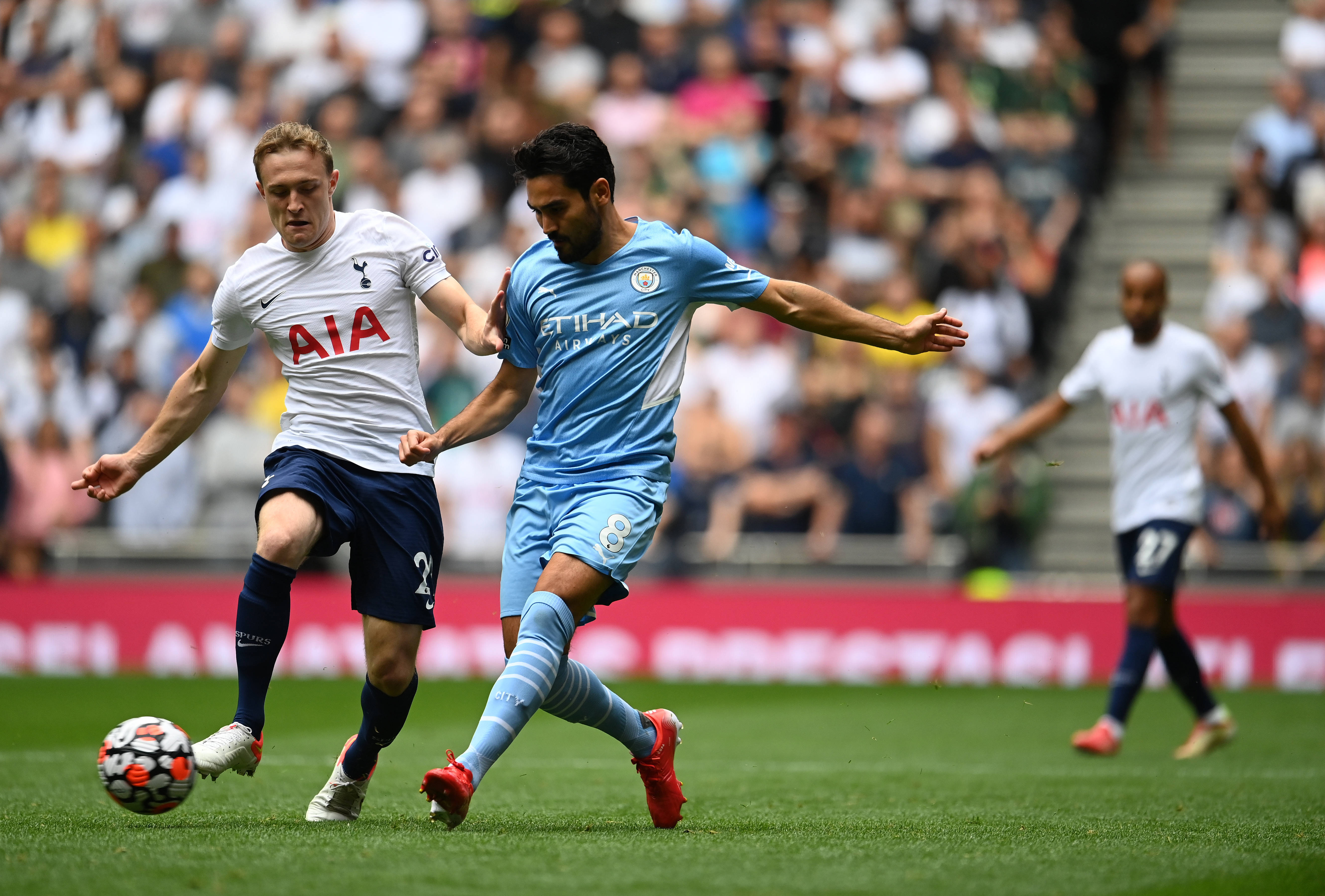 富勒姆备战布莱顿,士气高涨的简单介绍 富勒姆备战布莱顿,士气高涨的简单介绍