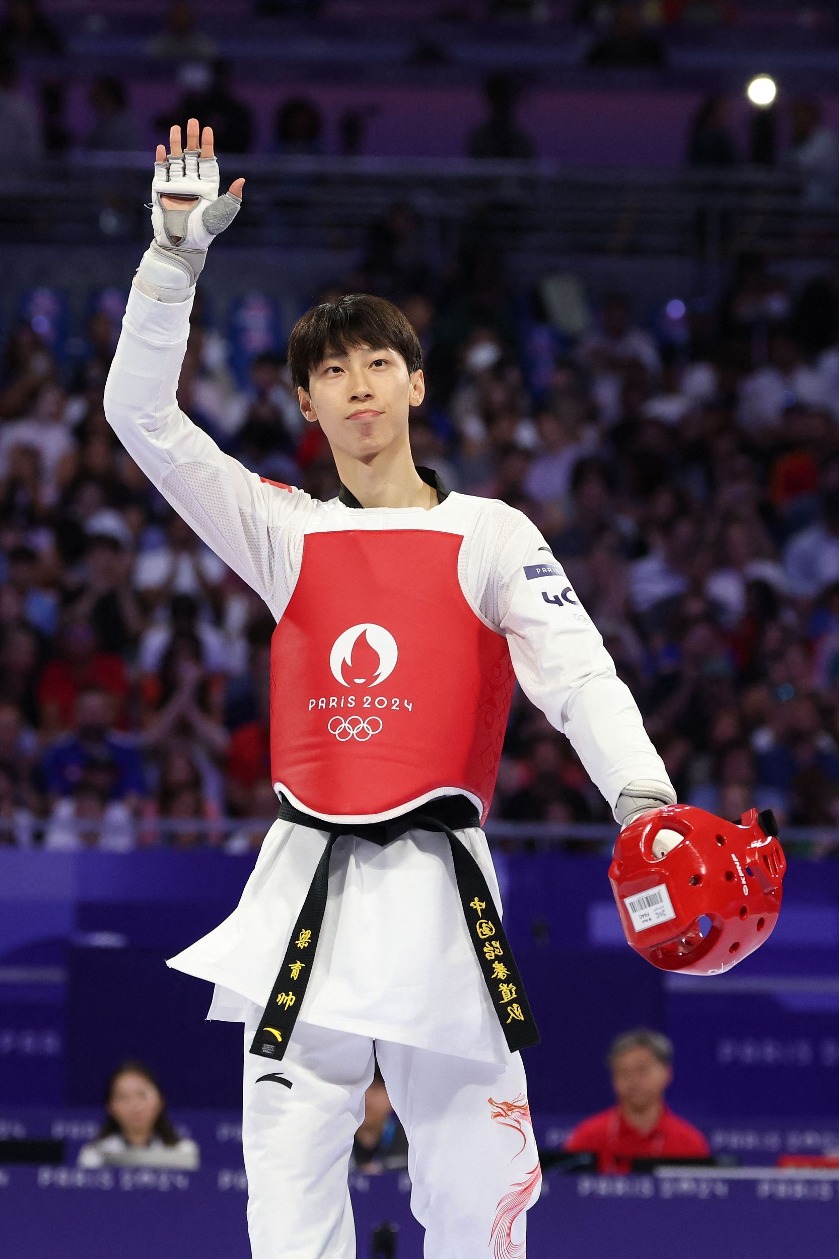 跆拳道比赛选手飘逸华丽，技压群雄的简单介绍