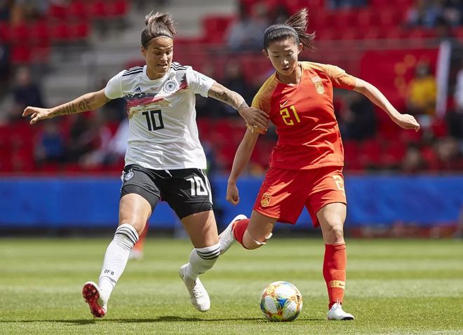 德国憾失胜利,与罗马尼亚互交白卷的简单介绍 德国憾失胜利,与罗马尼亚互交白卷的简单介绍