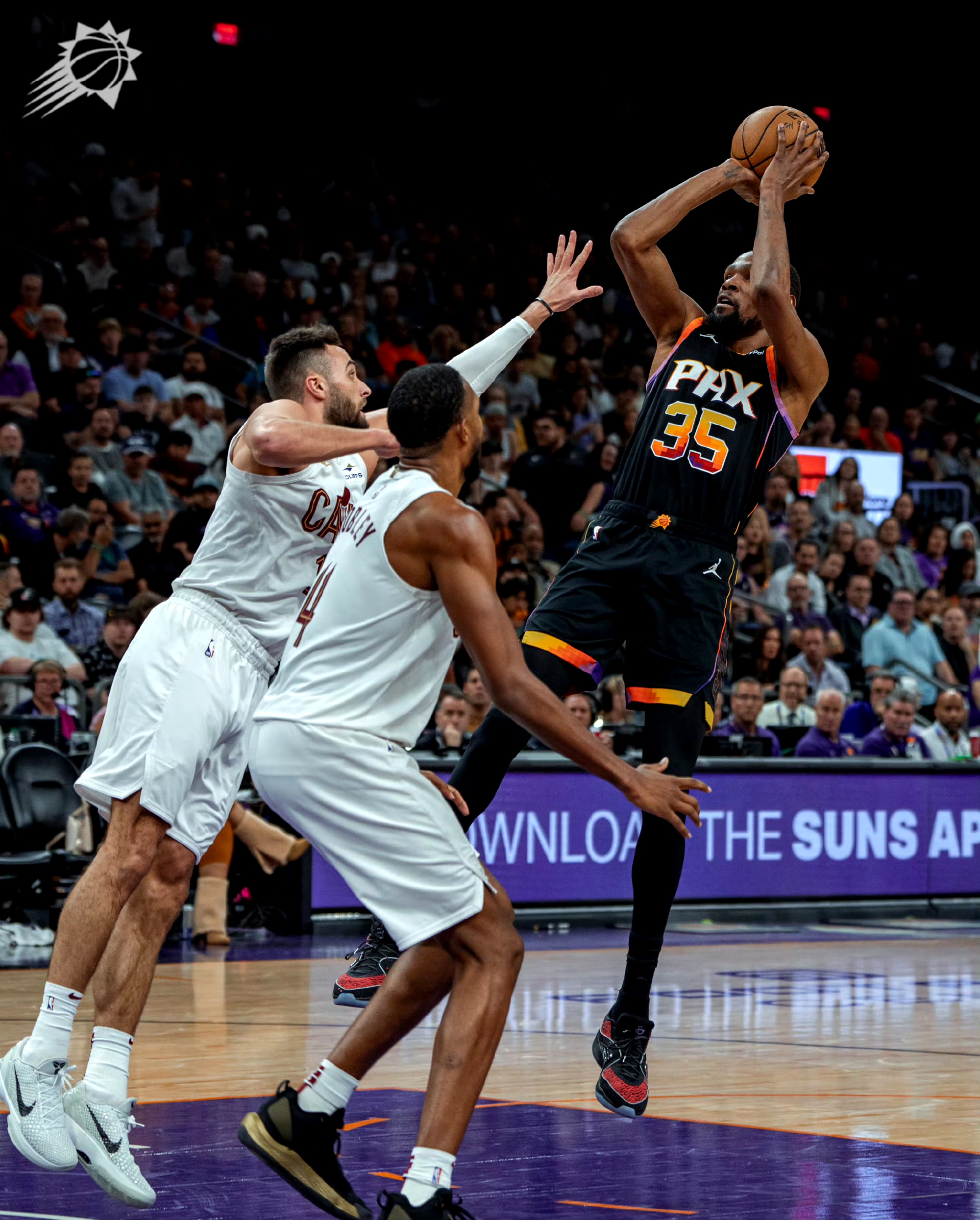 勇士鏖战鹈鹕，杜兰特带队取胜