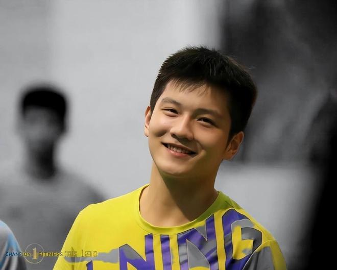 法国队鏖战韩国队，樊振东刷新纪录